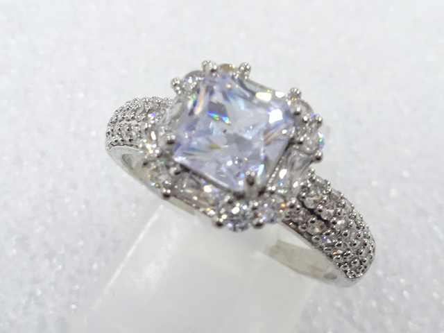 Japanese Kimono / Antique Accessories Metal